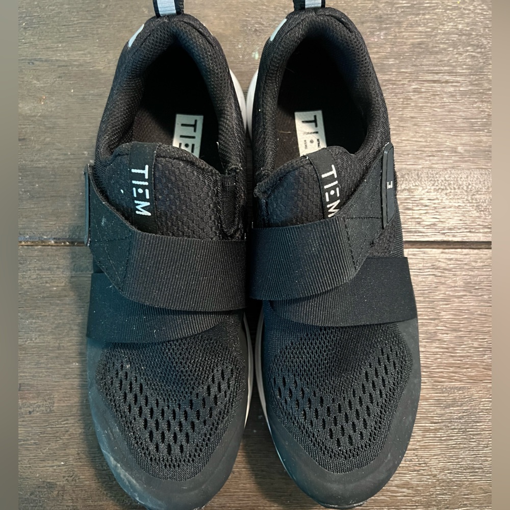 Tiem Cycling Shoes Size 7.5